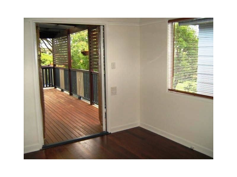 57 Longland Street, Redcliffe QLD 4020