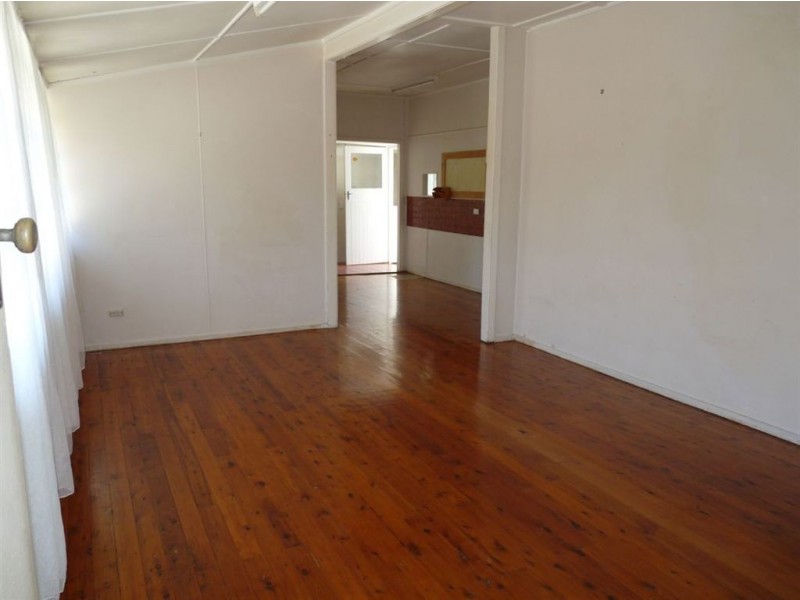 19 Laura Street, Clontarf QLD 4019