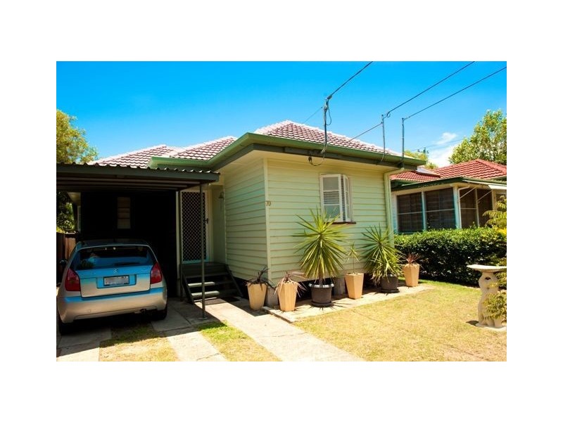 70 Burralong Street, Deagon QLD 4017
