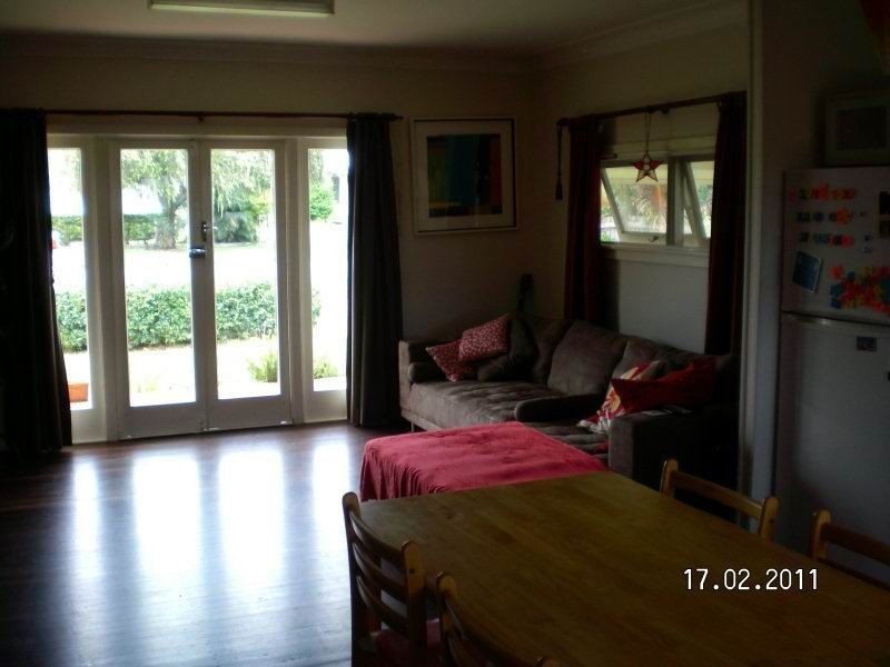 4 Plume Street, Redcliffe QLD 4020