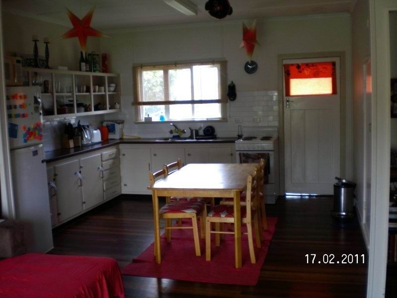 4 Plume Street, Redcliffe QLD 4020