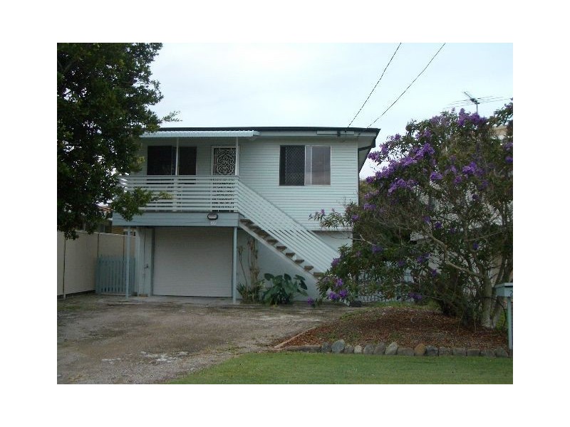 22 Campbell Street, Scarborough QLD 4020