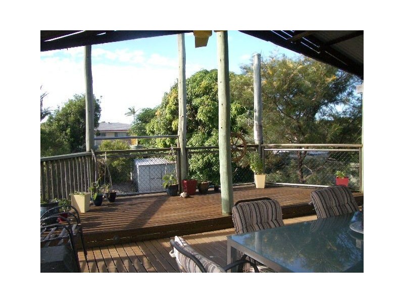 22 Campbell Street, Scarborough QLD 4020