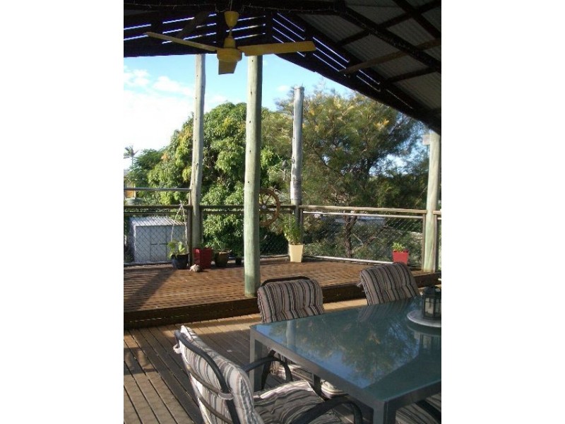 22 Campbell Street, Scarborough QLD 4020