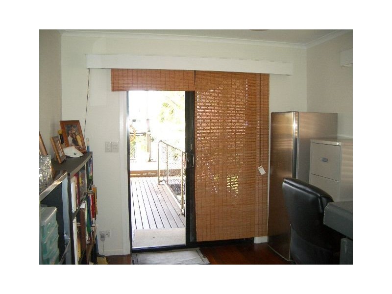 22 Campbell Street, Scarborough QLD 4020