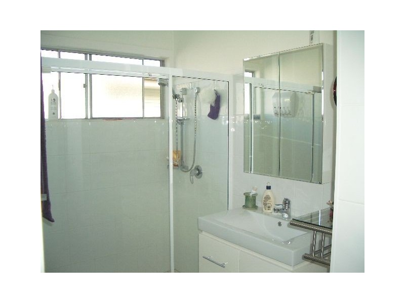 22 Campbell Street, Scarborough QLD 4020