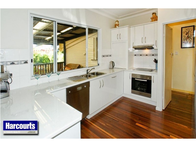 25 Queen Street, Scarborough QLD 4020