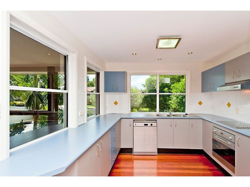 2b Mavor Street, Clontarf QLD 4019