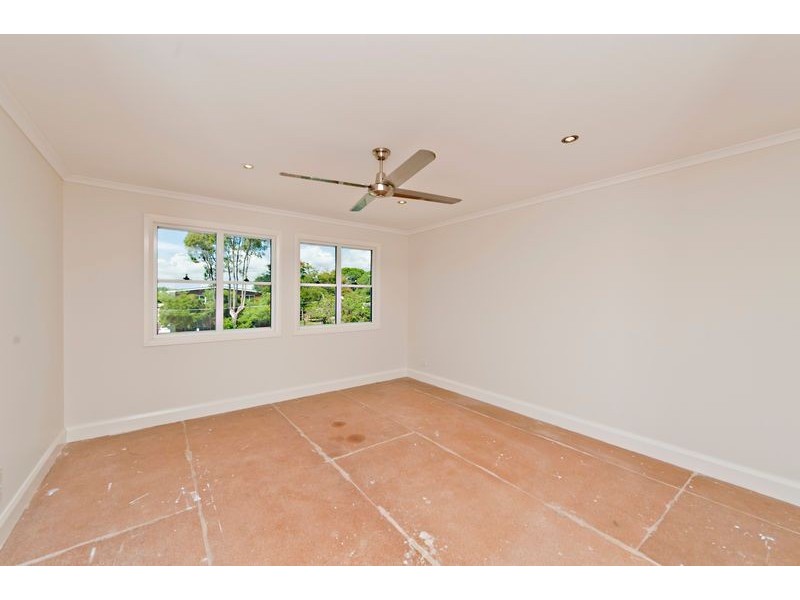 2b Mavor Street, Clontarf QLD 4019