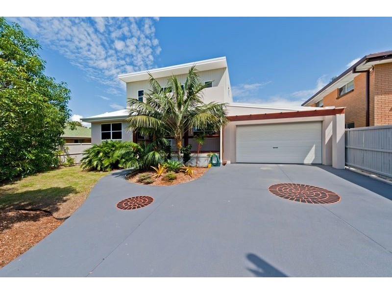 2b Mavor Street, Clontarf QLD 4019