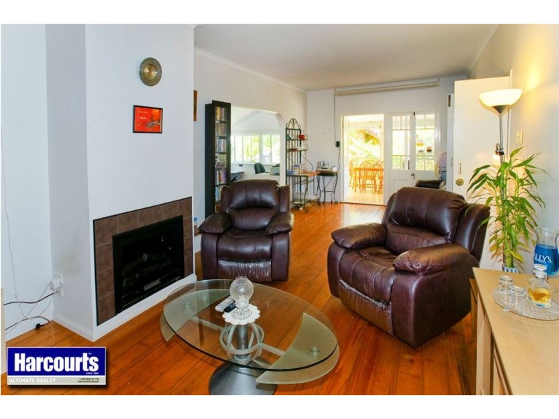 24 Sutton Street, Redcliffe QLD 4020