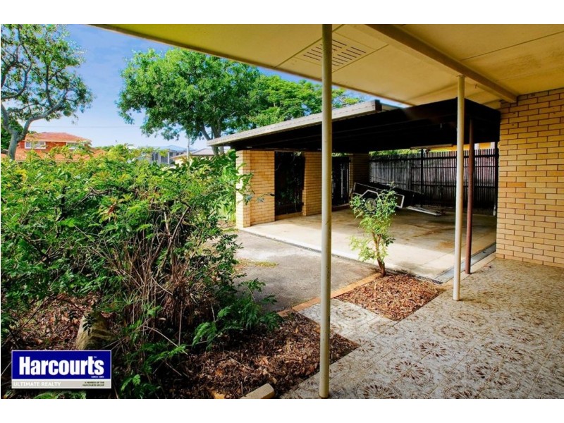 19 Bramble Street, Woody Point QLD 4019