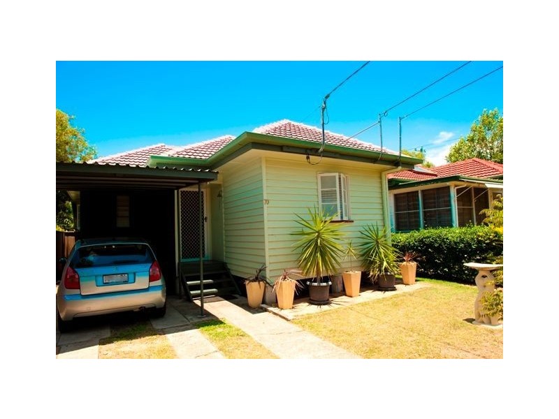 70 Burralong Street, Deagon QLD 4017