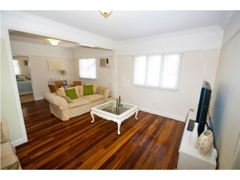 70 Burralong Street, Deagon QLD 4017