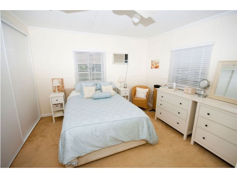 70 Burralong Street, Deagon QLD 4017