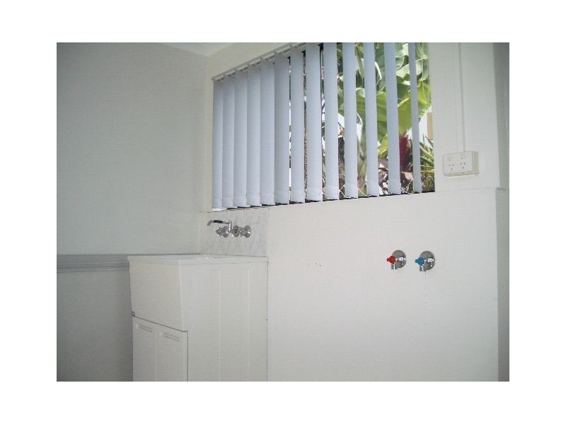 2/19 Prince Edward Parade, Redcliffe QLD 4020