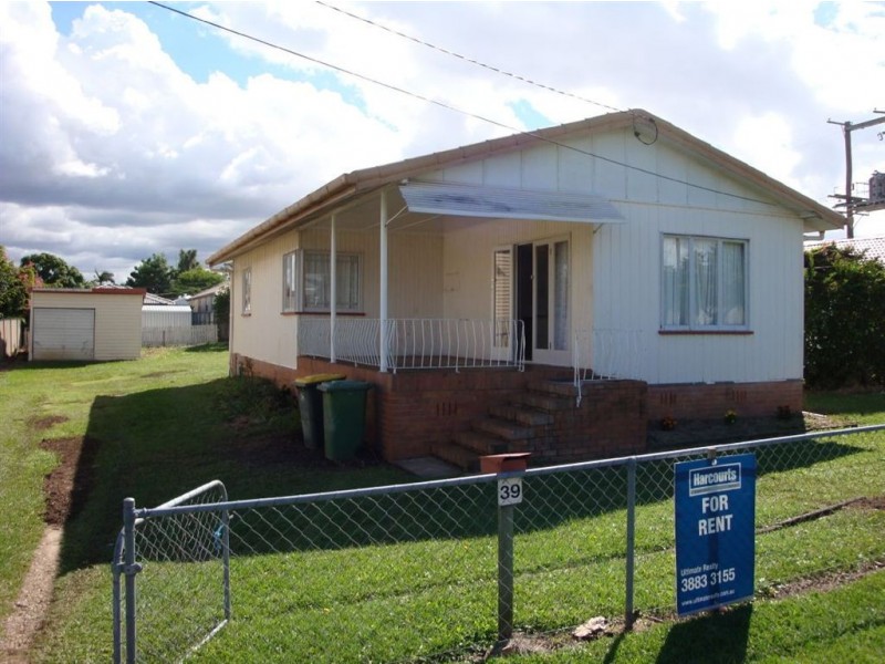39 Victoria Ave, Woody Point QLD 4019