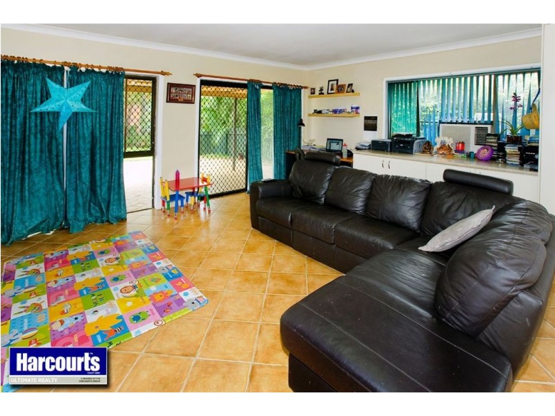 13 Paradise Court, Clontarf QLD 4019