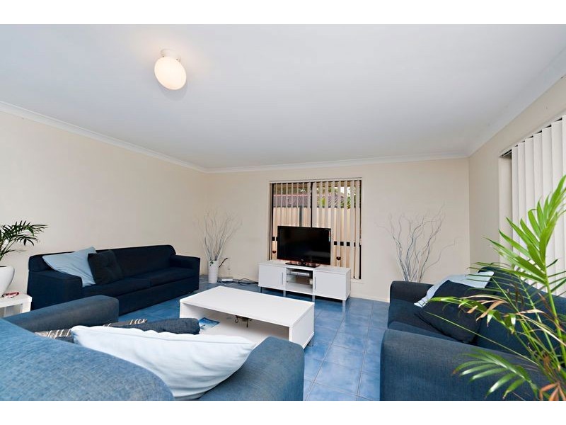 3 Robert Close, Redcliffe QLD 4020