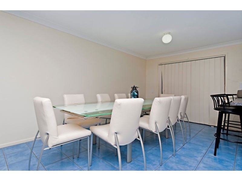 3 Robert Close, Redcliffe QLD 4020