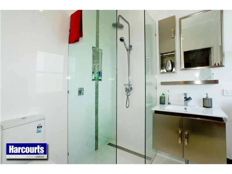 535 Oxley Avenue, Redcliffe QLD 4020