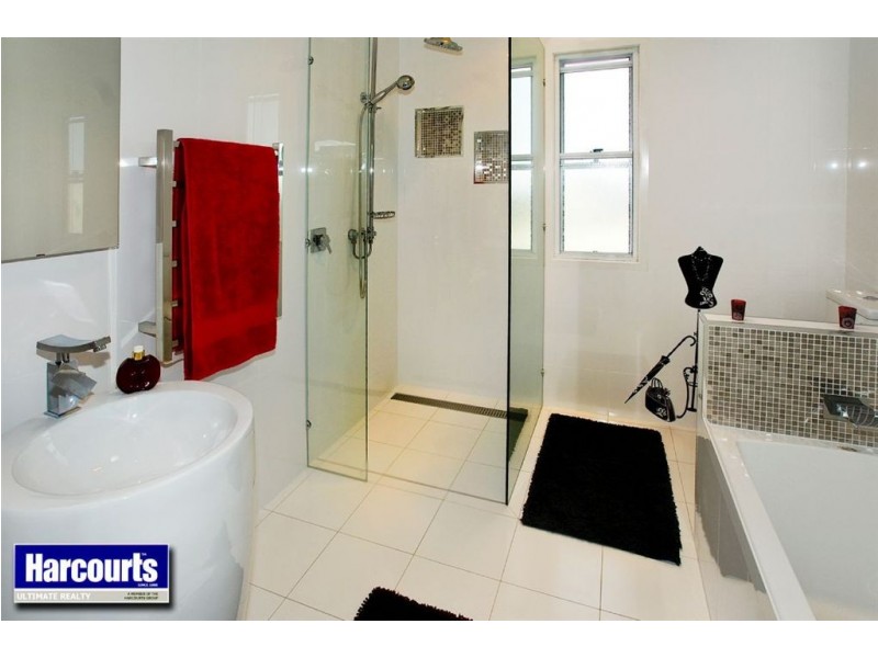 535 Oxley Avenue, Redcliffe QLD 4020