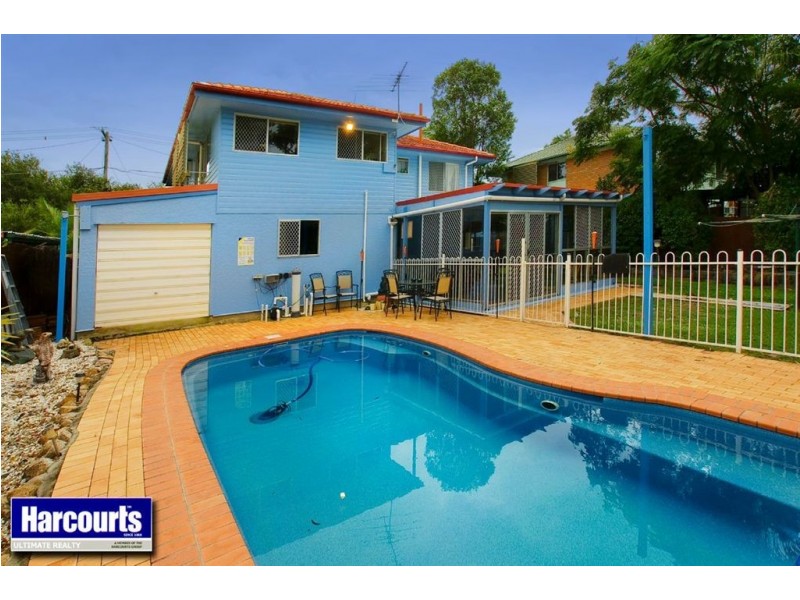 17 Pamrick Crescent, Clontarf QLD 4019