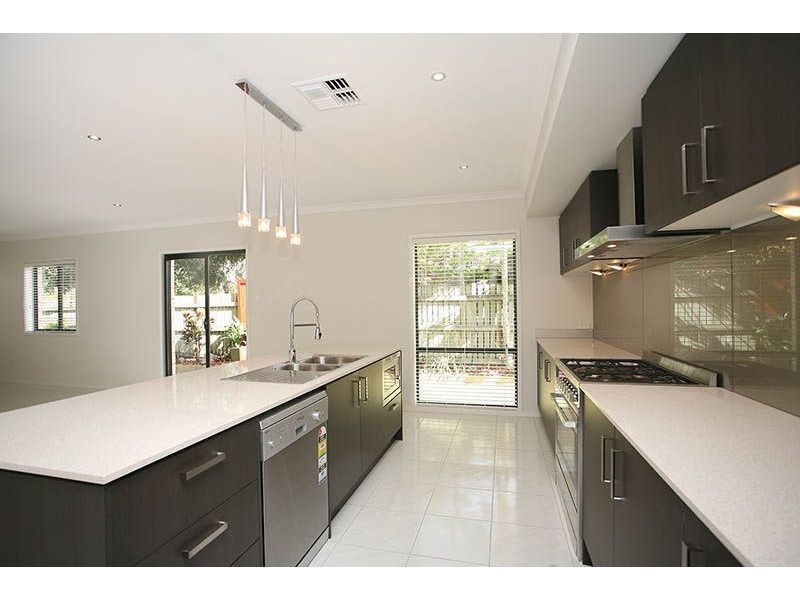 1 Garsden Street, Redcliffe QLD 4020
