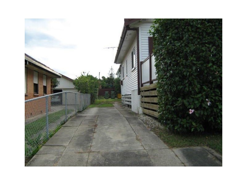 351 Oxley Avenue, Margate QLD 4019