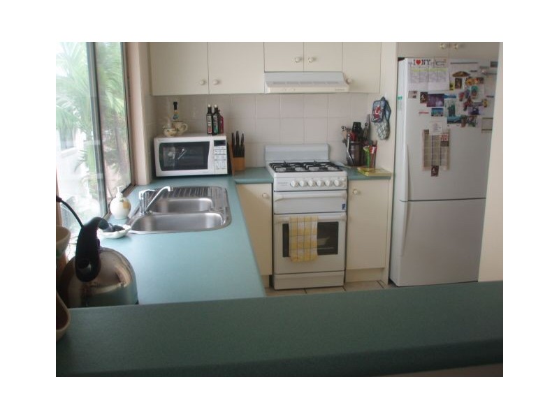 3/12 Gayundah Esplanade, Woody Point QLD 4019