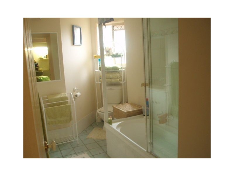 3/12 Gayundah Esplanade, Woody Point QLD 4019