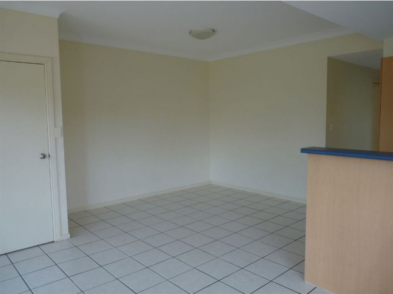 3/2-4 Henry Street, Redcliffe QLD 4020