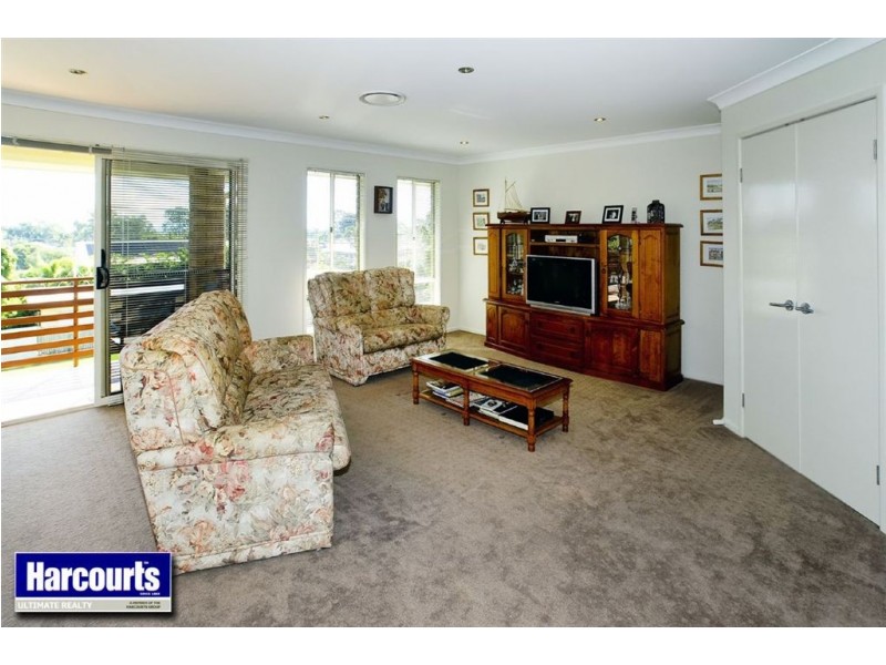 4 Lucas Street, Scarborough QLD 4020