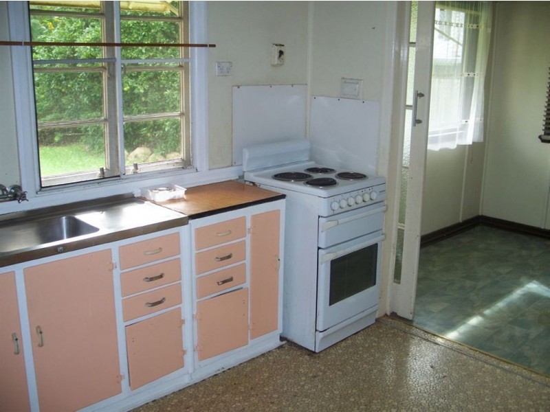 14 Eversleigh Road, Scarborough QLD 4020