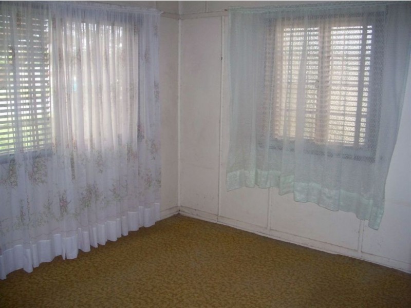 14 Eversleigh Road, Scarborough QLD 4020