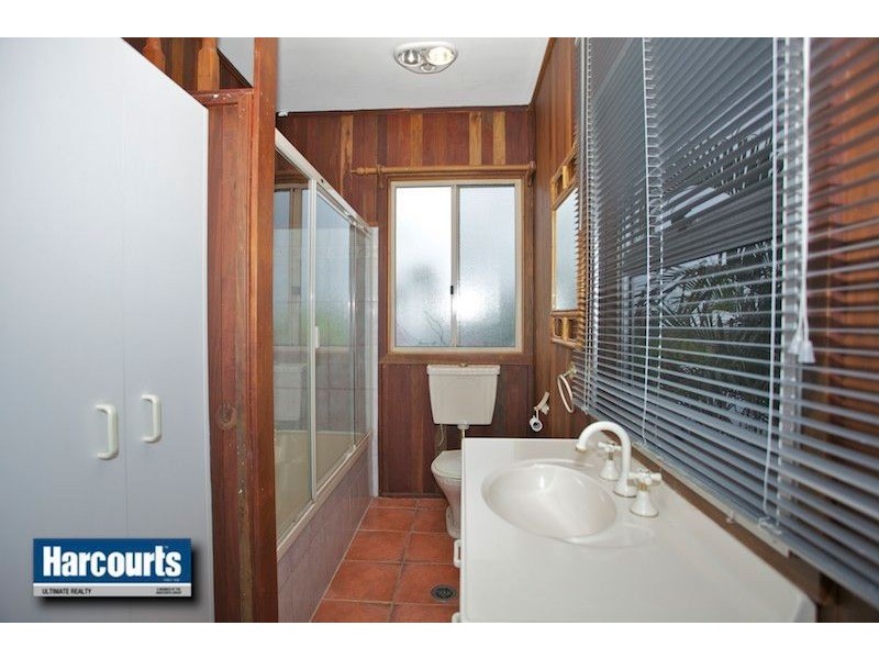 103 Kate Street, Woody Point QLD 4019