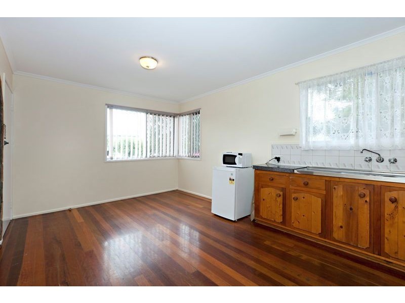 15A Ella Street, Redcliffe QLD 4020