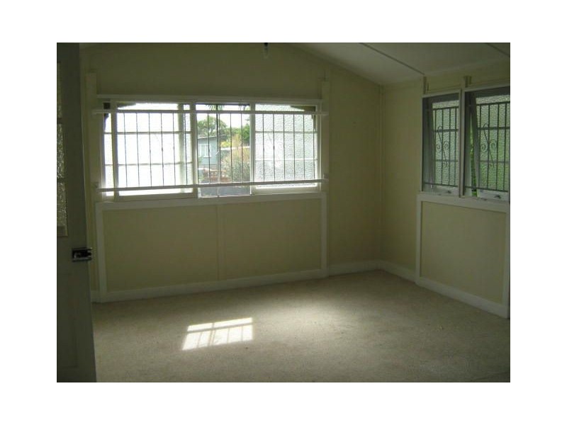 24 Maryborough Tce, Scarborough QLD 4020