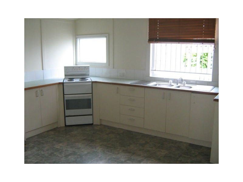 24 Maryborough Tce, Scarborough QLD 4020