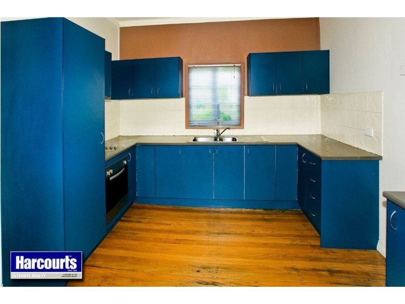 14 Inglis Street, Woody Point QLD 4019