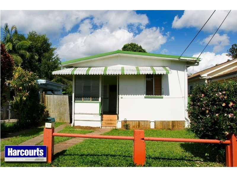 14 Inglis Street, Woody Point QLD 4019