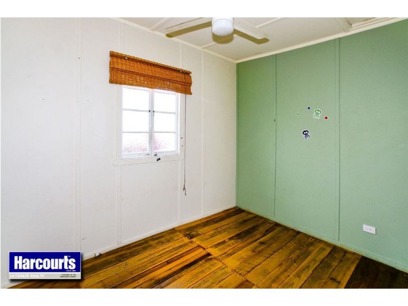 14 Inglis Street, Woody Point QLD 4019