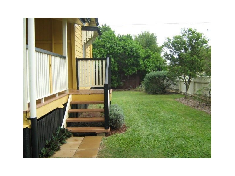 89 Arthur Street, Woody Point QLD 4019