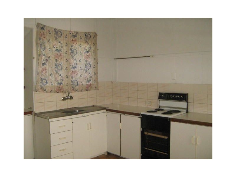 38 Louis Street, Redcliffe QLD 4020