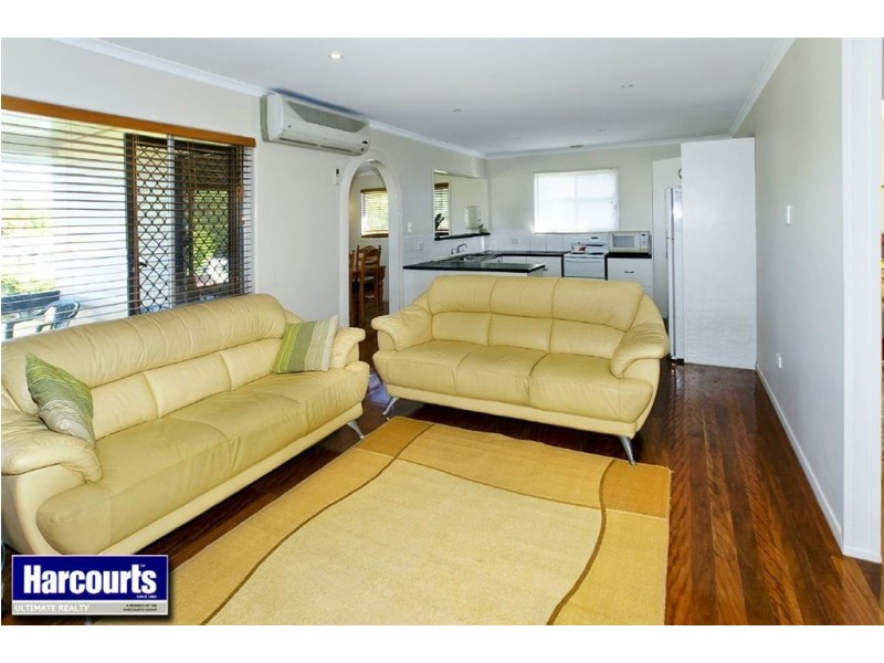 8 Lions Crescent, Kippa-ring QLD 4021