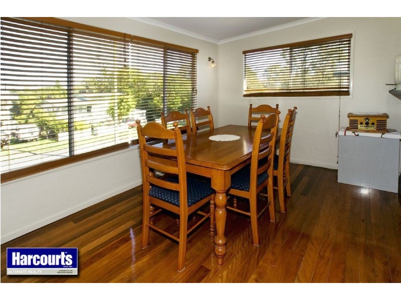 8 Lions Crescent, Kippa-ring QLD 4021