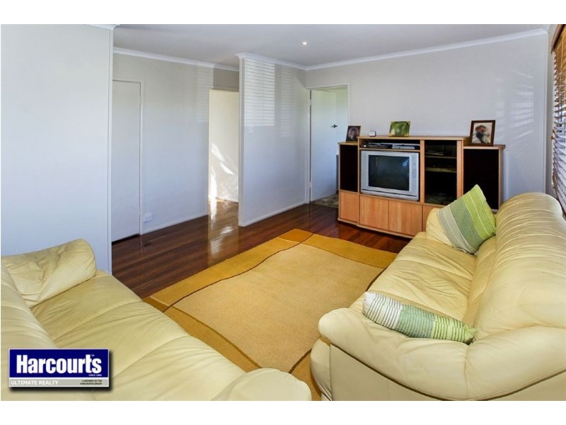 8 Lions Crescent, Kippa-ring QLD 4021