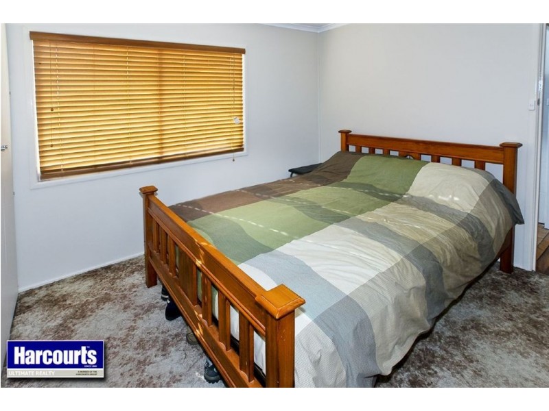 8 Lions Crescent, Kippa-ring QLD 4021