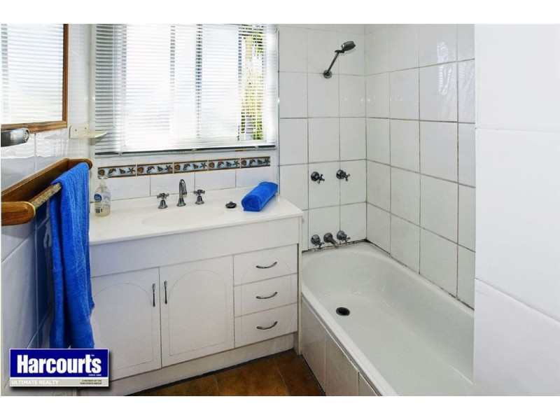 8 Lions Crescent, Kippa-ring QLD 4021