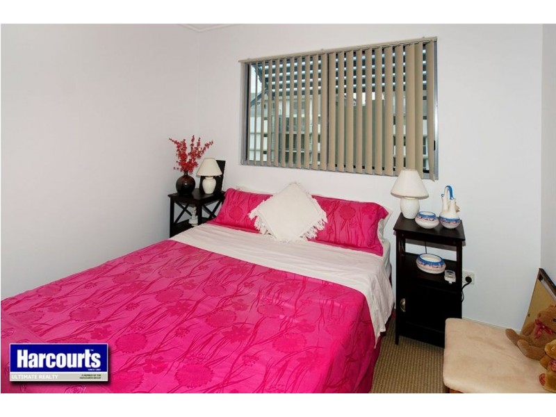 10/2 Louis Street, Redcliffe QLD 4020